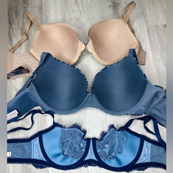 Victoria Secret Bra Bundle 34D Push up - Picture 3 of 4